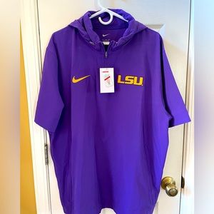 Nike LSU Tigers Coaches half-zip short sleeve jacket.  Size XL. NWT
